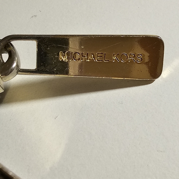 MICHAEL KORS Black crossbody leather bag with MK logo - Picture 10 of 16